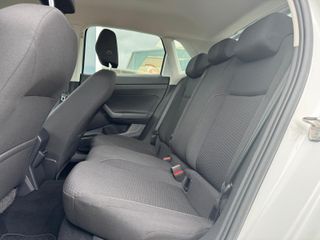 Voertuigafbeelding 9