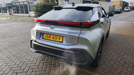 Voertuigafbeelding 4