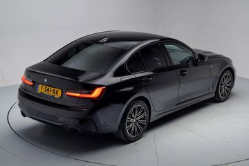 Voertuigafbeelding 14