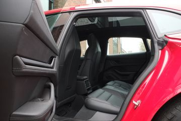 Voertuigafbeelding 8