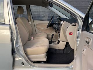 Voertuigafbeelding 13