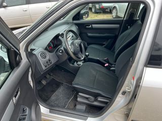 Voertuigafbeelding 4