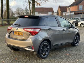 Voertuigafbeelding 6