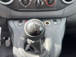 Voertuigafbeelding 28