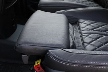 Voertuigafbeelding 9