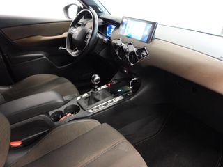 Voertuigafbeelding 36