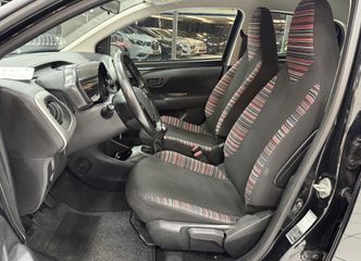 Voertuigafbeelding 25