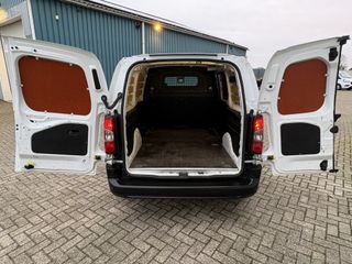 Voertuigafbeelding 8