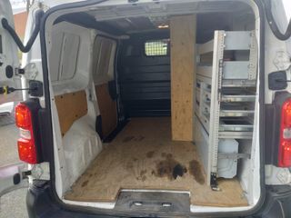 Voertuigafbeelding 10