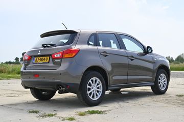 Voertuigafbeelding 12