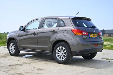 Voertuigafbeelding 8