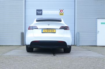 Voertuigafbeelding 8