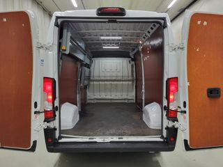 Voertuigafbeelding 5