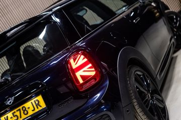 Voertuigafbeelding 18