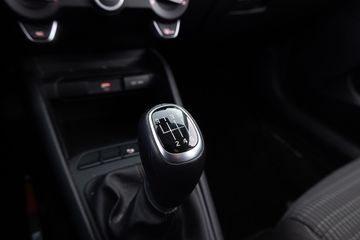 Voertuigafbeelding 12