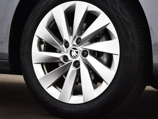 Voertuigafbeelding 19