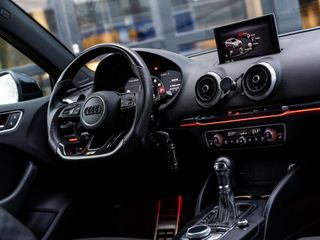 Voertuigafbeelding 17