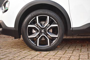 Voertuigafbeelding 26