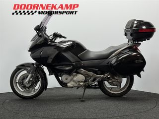 Voertuigafbeelding 8