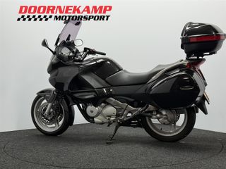 Voertuigafbeelding 9