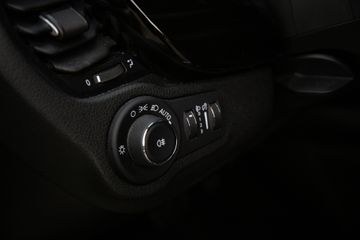 Voertuigafbeelding 19