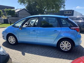 Voertuigafbeelding 6