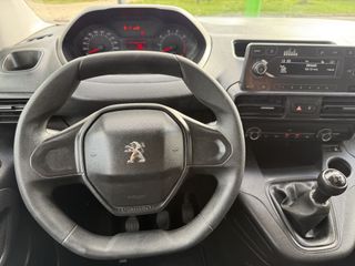 Voertuigafbeelding 10