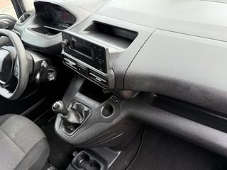 Voertuigafbeelding 17