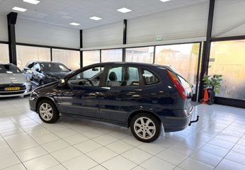 Voertuigafbeelding 9