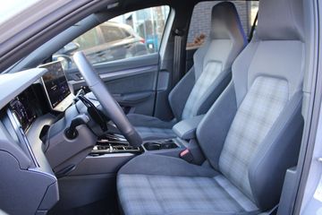 Voertuigafbeelding 8