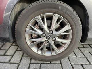 Voertuigafbeelding 12