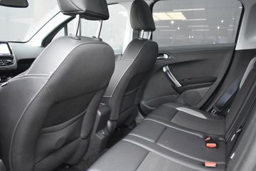 Voertuigafbeelding 8