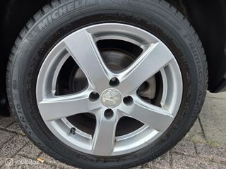 Voertuigafbeelding 25