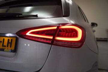 Voertuigafbeelding 32