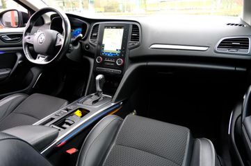 Voertuigafbeelding 4