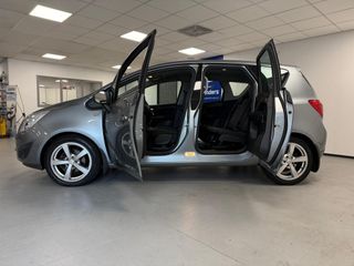 Voertuigafbeelding 4