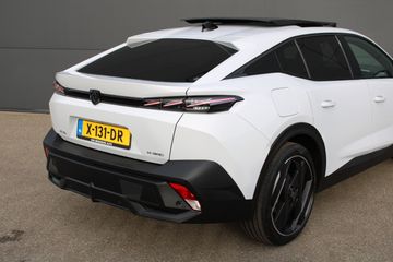 Voertuigafbeelding 10