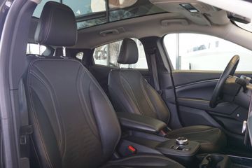 Voertuigafbeelding 7