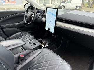 Voertuigafbeelding 13