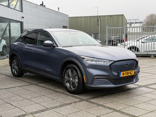 Voertuigafbeelding 6