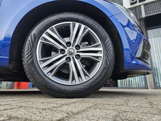 Voertuigafbeelding 8