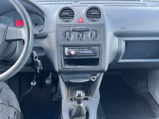 Voertuigafbeelding 12