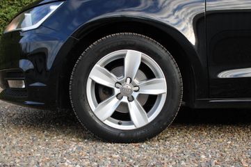 Voertuigafbeelding 3