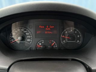 Voertuigafbeelding 12