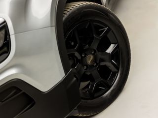 Voertuigafbeelding 16