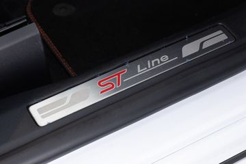 Voertuigafbeelding 8