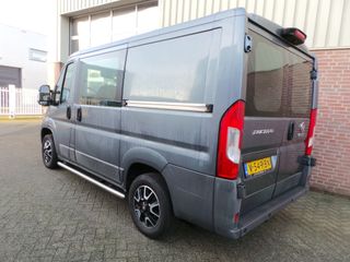 Voertuigafbeelding 4