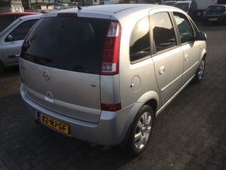 Voertuigafbeelding 2