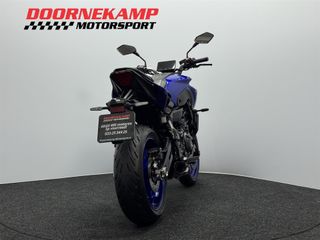 Voertuigafbeelding 13