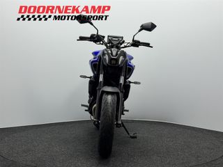 Voertuigafbeelding 4